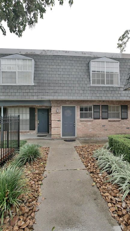 9025 Gaylord Drive 3, Houston, TX 77024