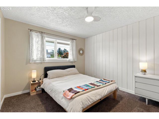4201 CENTER St, Washougal, WA 98671