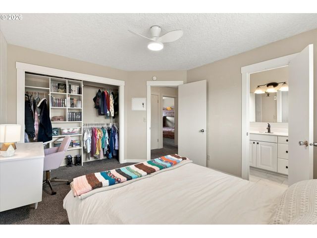 4201 CENTER St, Washougal, WA 98671