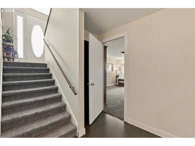 4201 CENTER St, Washougal, WA 98671
