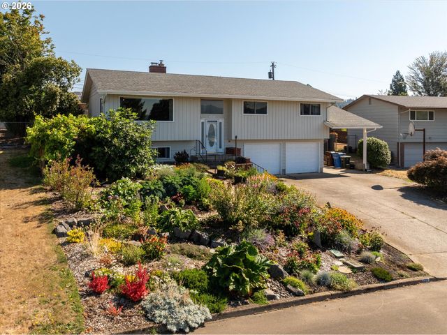 4201 CENTER St, Washougal, WA 98671