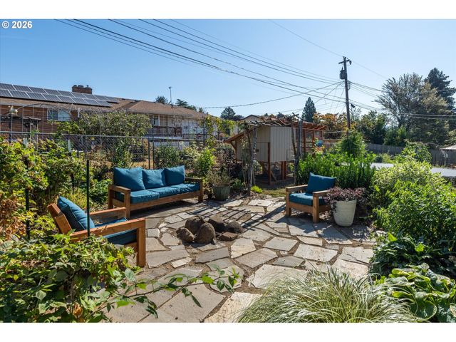 4201 CENTER St, Washougal, WA 98671