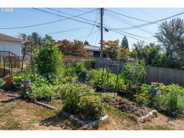 4201 CENTER St, Washougal, WA 98671