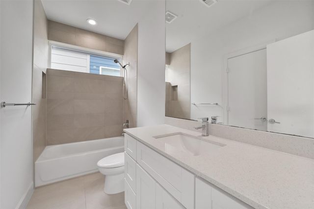 6809 Rocinante Lane, Houston, TX 77092
