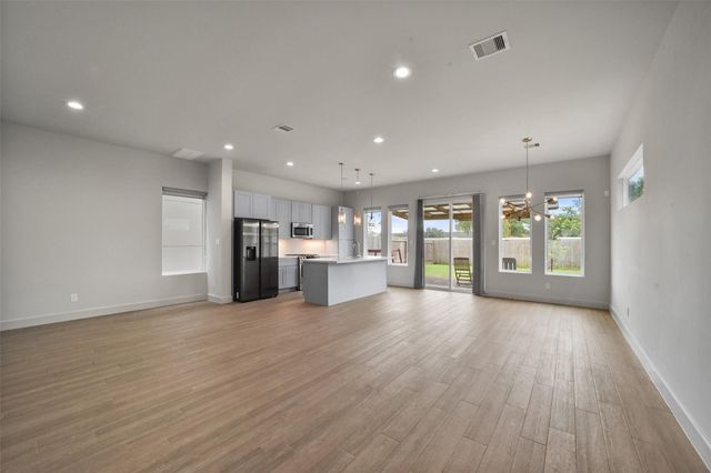 6809 Rocinante Lane, Houston, TX 77092