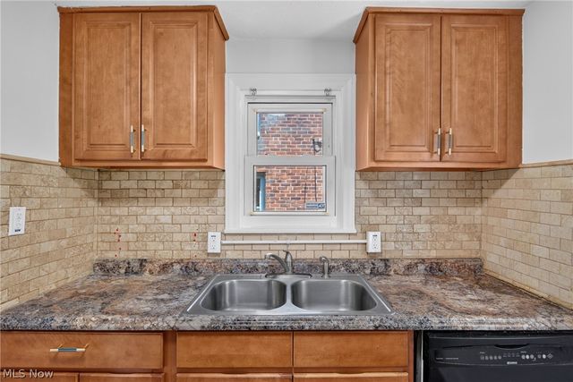18412 Waterbury Avenue, Maple Heights, OH 44137