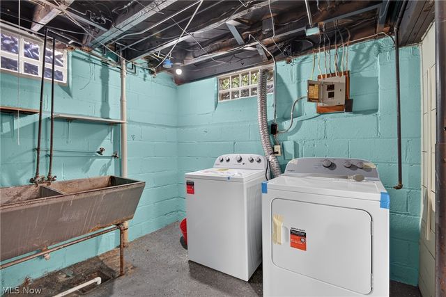 18412 Waterbury Avenue, Maple Heights, OH 44137