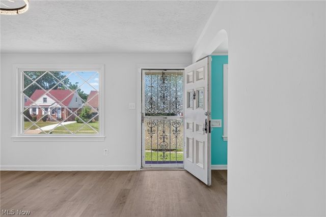 18412 Waterbury Avenue, Maple Heights, OH 44137