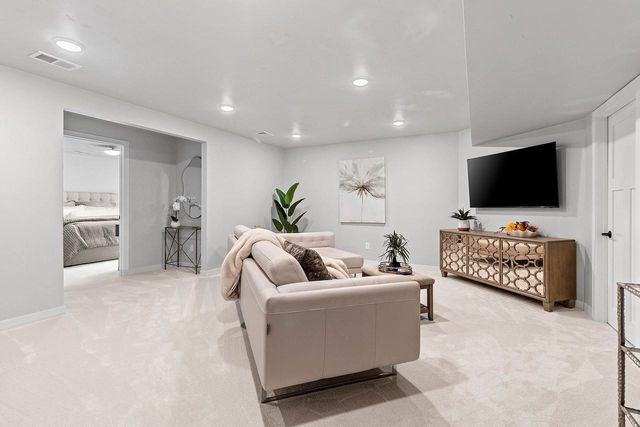 2832 ELM TREE HILL, Green Bay, WI 54313