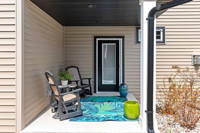 2832 ELM TREE HILL, Green Bay, WI 54313