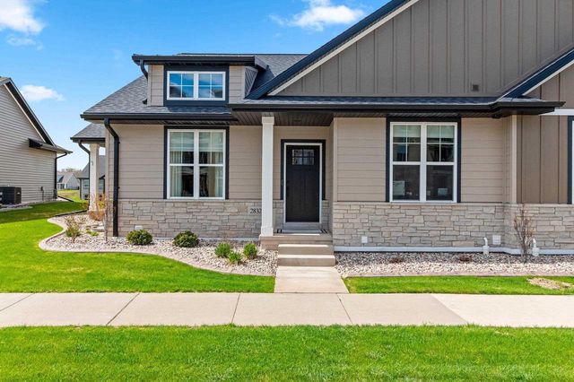 2832 ELM TREE HILL, Green Bay, WI 54313
