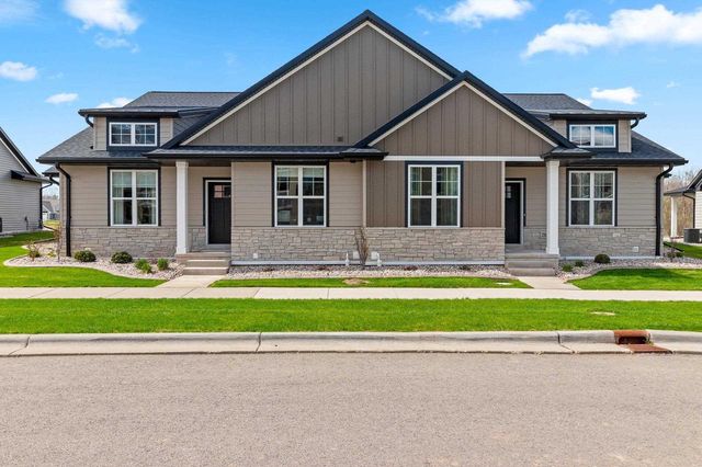 2832 ELM TREE HILL, Green Bay, WI 54313