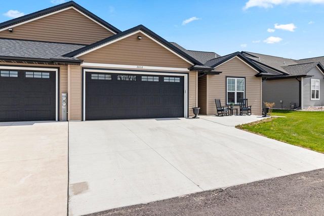 2832 ELM TREE HILL, Green Bay, WI 54313