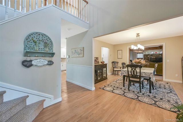 4 Apple Lane, Wading River, NY 11792