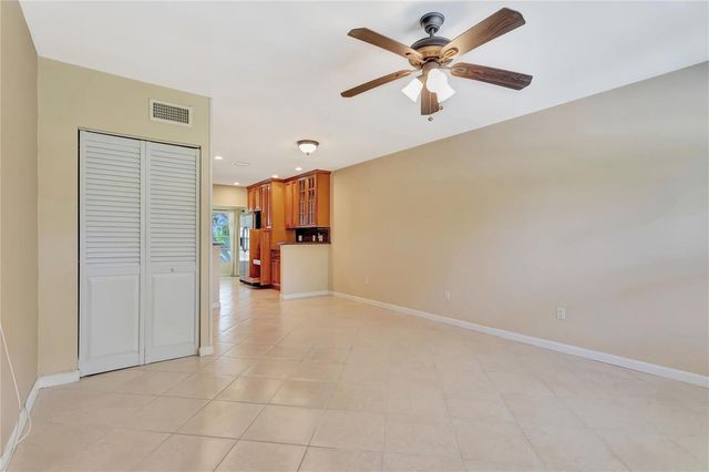 7290 NW 1st Street 205, Margate, FL 33063