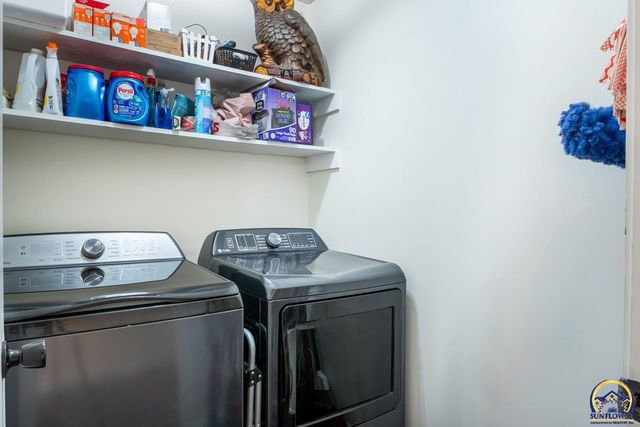 6239 SW 38th PL, Topeka, KS 66610