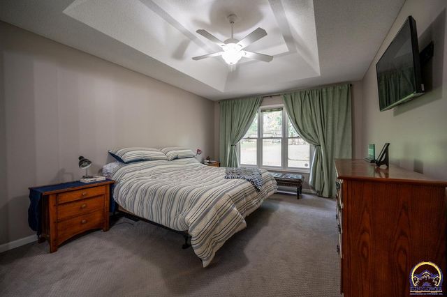 6239 SW 38th PL, Topeka, KS 66610