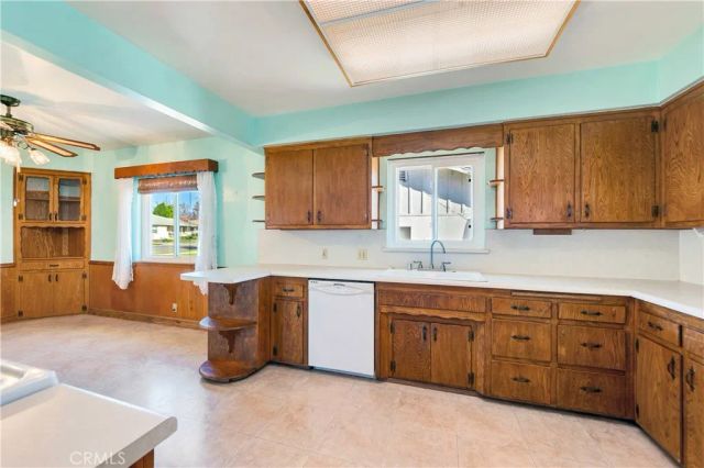 625 W G Street, Ontario, CA 91762