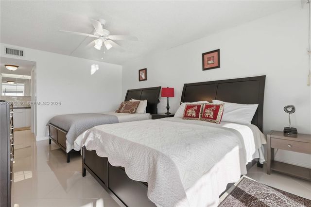 23249 N Barwood Lane N 403, Boca Raton, FL 33428