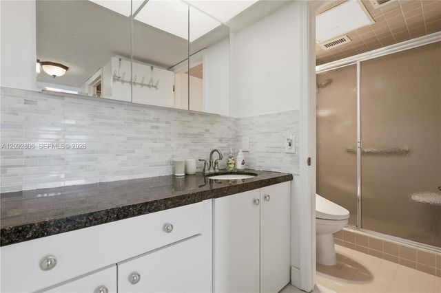 23249 N Barwood Lane N 403, Boca Raton, FL 33428