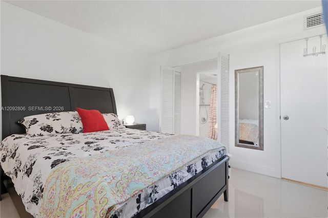 23249 N Barwood Lane N 403, Boca Raton, FL 33428