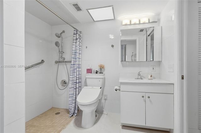 23249 N Barwood Lane N 403, Boca Raton, FL 33428