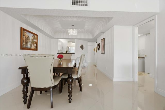 23249 N Barwood Lane N 403, Boca Raton, FL 33428