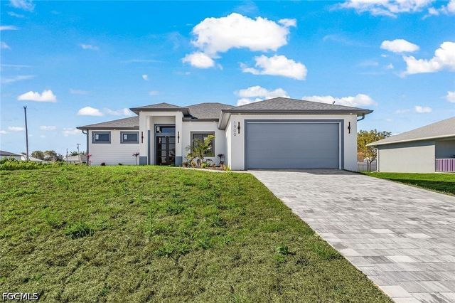 1900 NW Embers TER, Cape Coral, FL 33993