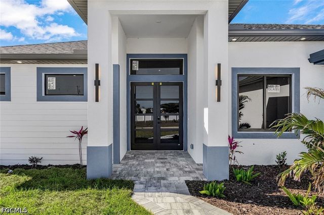 1900 NW Embers TER, Cape Coral, FL 33993