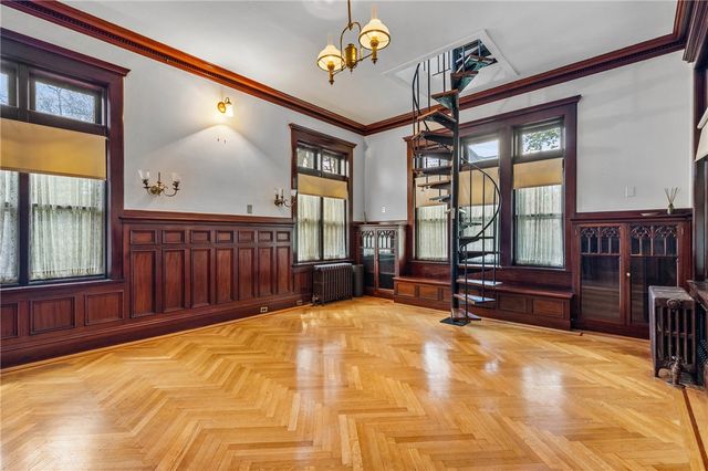 947 East Avenue UN004, Rochester, NY 14607