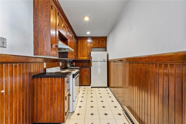 947 East Avenue UN004, Rochester, NY 14607