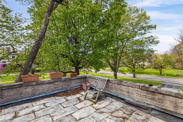 947 East Avenue UN004, Rochester, NY 14607