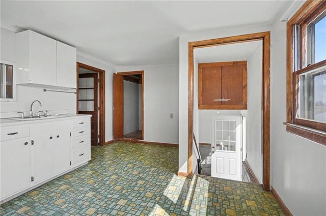 451 N 200 Road, Overbrook, KS 66524