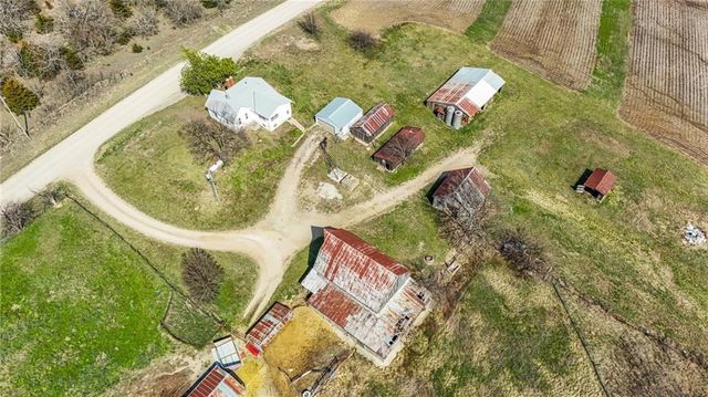 451 N 200 Road, Overbrook, KS 66524