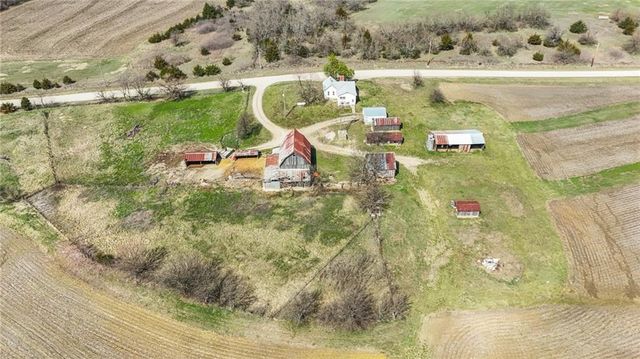 451 N 200 Road, Overbrook, KS 66524