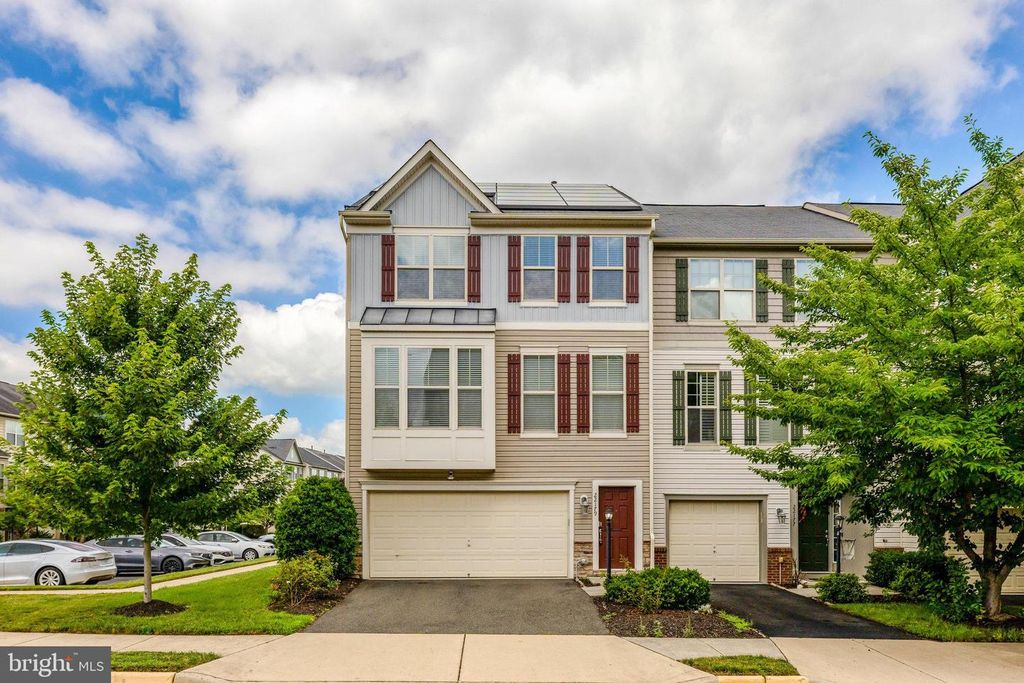 22179 BREITLING TER, Ashburn, VA 20148