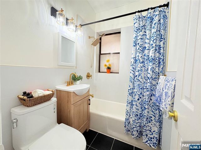 141 Duncan Avenue 6, Jersey City, NJ 07306
