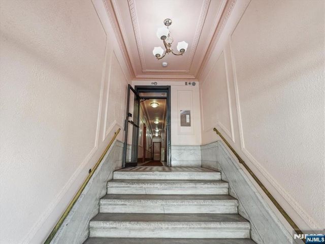 141 Duncan Avenue 6, Jersey City, NJ 07306