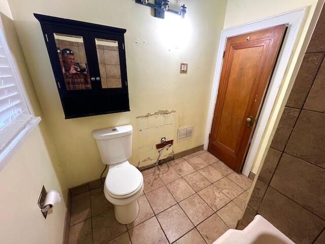 2345 Harding Avenue, Muskegon, MI 49441