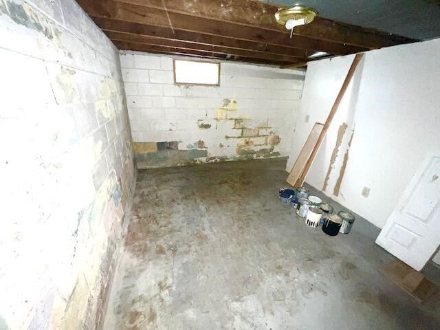 2345 Harding Avenue, Muskegon, MI 49441