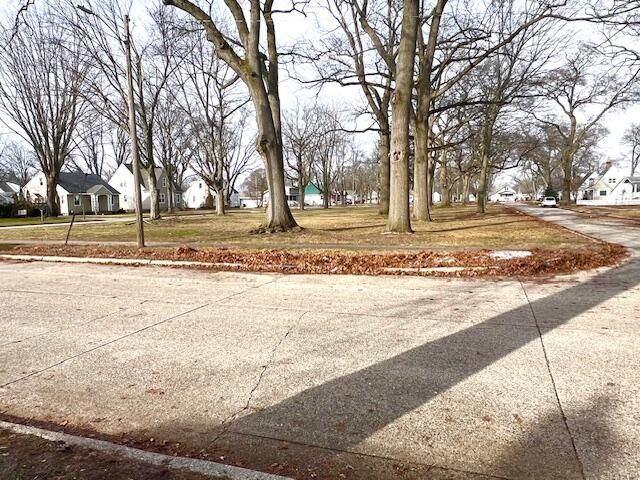 2345 Harding Avenue, Muskegon, MI 49441