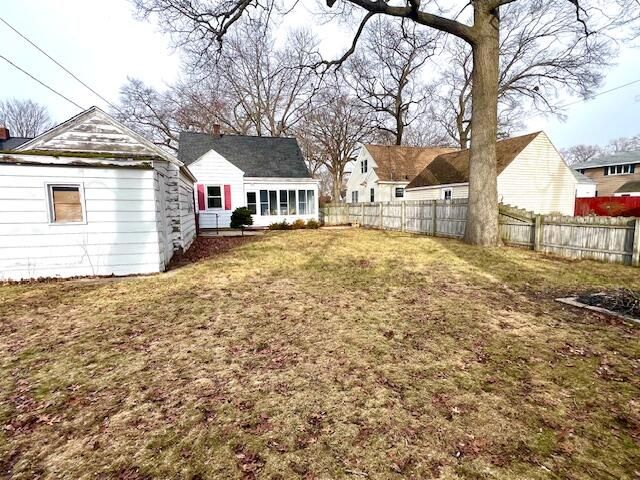 2345 Harding Avenue, Muskegon, MI 49441