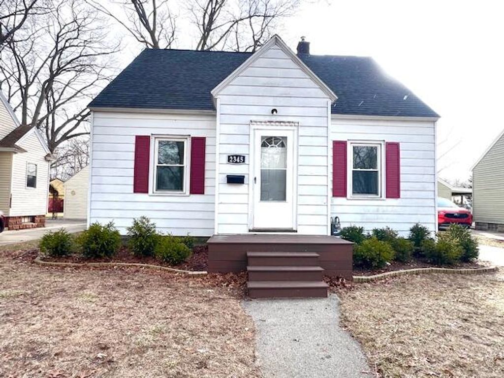 2345 Harding Avenue, Muskegon, MI 49441