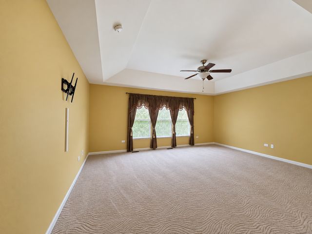 4 Snead Court, Bolingbrook, IL 60490