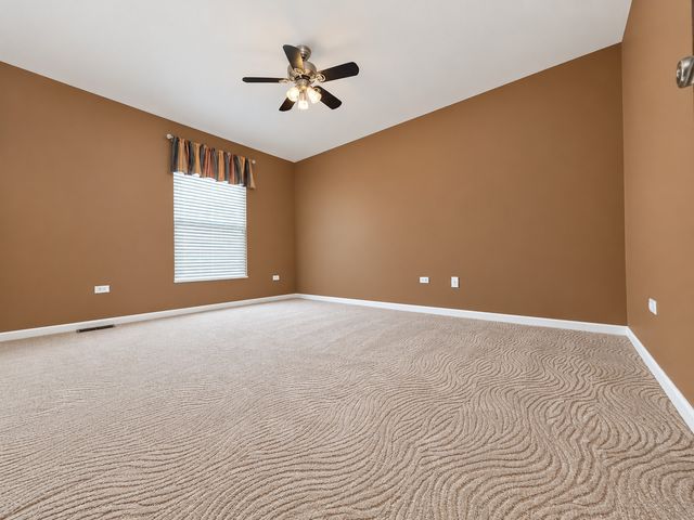 4 Snead Court, Bolingbrook, IL 60490
