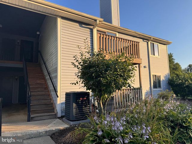 815 ASPEN DR, Plainsboro, NJ 08536