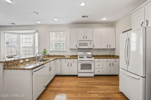 35 Hartack Road, Manalapan, NJ 07726