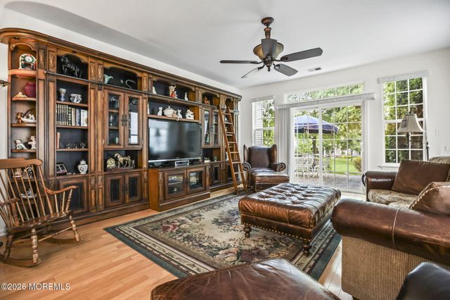 35 Hartack Road, Manalapan, NJ 07726
