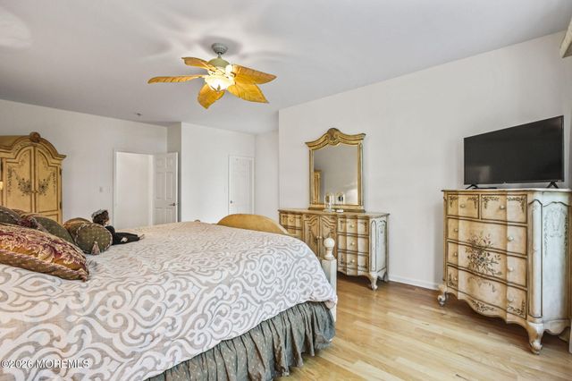 35 Hartack Road, Manalapan, NJ 07726
