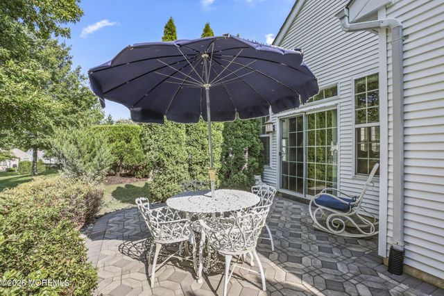 35 Hartack Road, Manalapan, NJ 07726